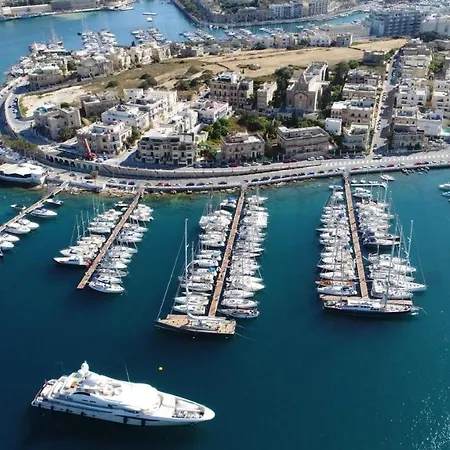 Premium Apartment: Marina Views * Pietà